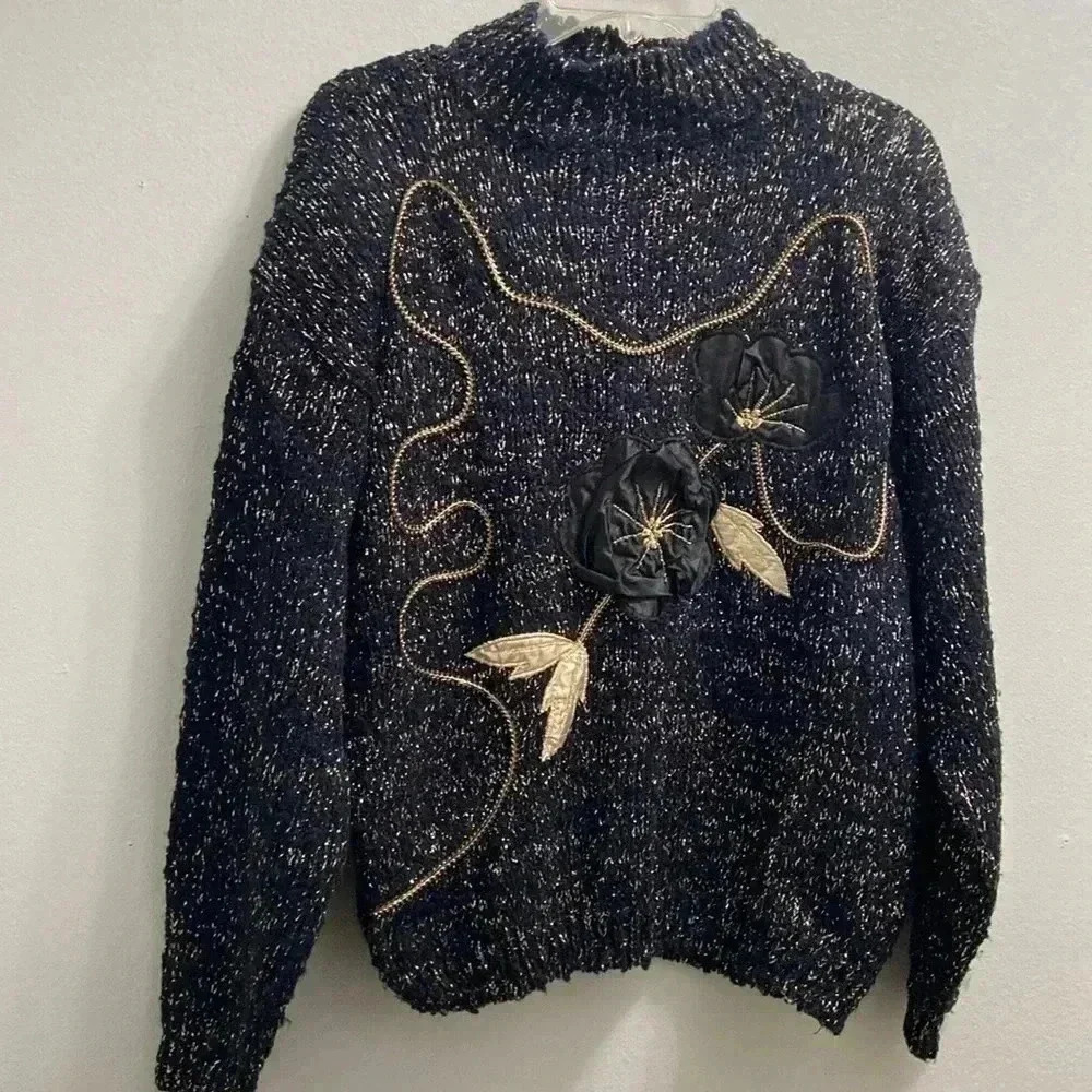 VINTAGE COLLEEN’S COLLECTSBLES KNIT SWEATER